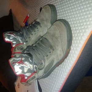 Jordan 5 9.5 red camo
